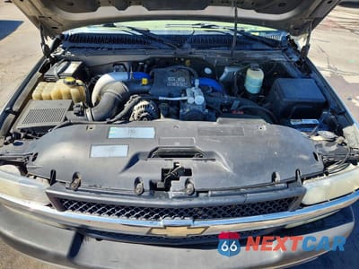 Zdjęcie 11 z 13 samochodu: 2001 CHEVROLET SILVERADO K2500 HEAVY DUTY VIN:1GCHK29191E335380 - miniatura