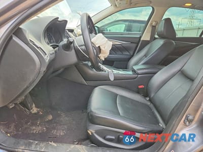 Zdjęcie 7 z 12 samochodu: 2015 INFINITI Q50 VIN:JN1BV7AR9FM396594 - miniatura
