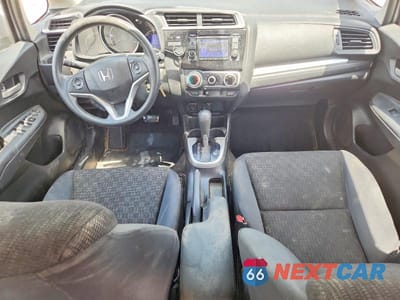 Zdjęcie 8 z 12 samochodu: 2017 HONDA FIT LX VIN:JHMGK5H52HS000490 - miniatura