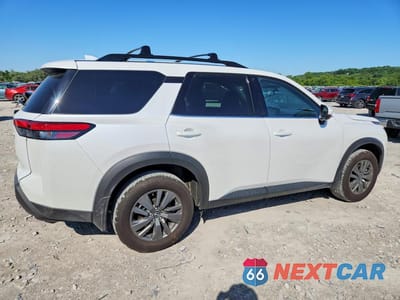 Trzecie zdjęcie samochodu z tyłu: 2025 NISSAN PATHFINDER SV VIN:5N1DR3BB0SC313618 - miniatura