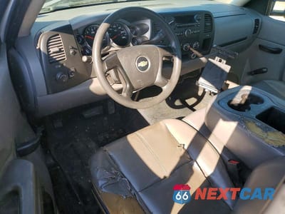 Zdjęcie 8 z 12 samochodu: 2011 CHEVROLET SILVERADO C2500 HEAVY DUTY VIN:1GB0CVCG7BF228319 - miniatura