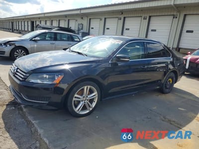 2015 VOLKSWAGEN PASSAT 1VWBV7A33FC049046 - główne zdjęcie licytacji z USA - miniatura