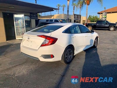 Czwarte zdjęcie samochodu z boku: 2017 HONDA CIVIC LX VIN:2HGFC2F54HH505094 - miniatura