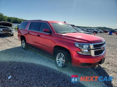Czwarte zdjęcie samochodu z boku: 2018 CHEVROLET SUBURBAN K1500 LT VIN:1GNSKHKC7JR146375 - miniatura