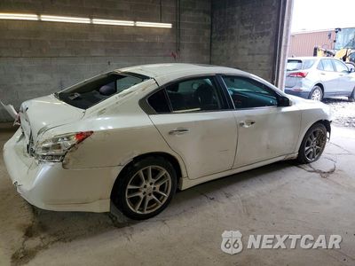Trzecie zdjęcie samochodu z tyłu: 2009 NISSAN MAXIMA 3.5 S VIN:1N4AA51E49C860428 - miniatura