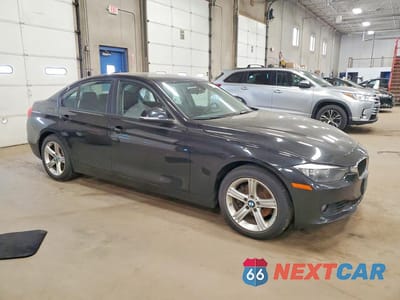 Czwarte zdjęcie samochodu z boku: 2013 BMW 328 XI VIN:WBA3B3C51DJ976205 - miniatura