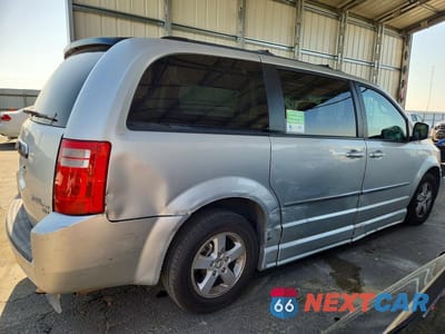 Trzecie zdjęcie samochodu z tyłu: 2010 DODGE GRAND CARAVAN SXT VIN:2D4RN5D10AR130721 - miniatura