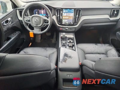 Zdjęcie 8 z 12 samochodu: 2025 VOLVO XC60 PLUS VIN:YV4M12RC1S1034255 - miniatura