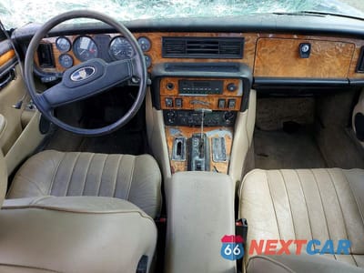 Zdjęcie 8 z 12 samochodu: 1987 JAGUAR XJ6 SOVEREIGN VIN:SAJCL1249HC476768 - miniatura