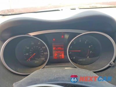 Zdjęcie 9 z 12 samochodu: 2010 MITSUBISHI OUTLANDER ES VIN:JA4AS2AW0AZ011150 - miniatura