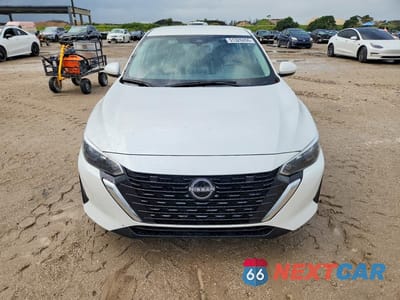Piąte zdjęcie samochodu w środku: 2025 NISSAN SENTRA SV VIN:3N1AB8CV0SY237152 - miniatura