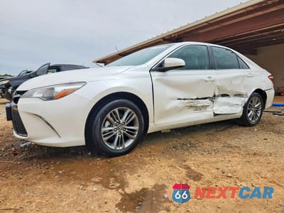 2016 TOYOTA CAMRY SE 4T1BF1FK2GU266270 - główne zdjęcie licytacji z USA - miniatura