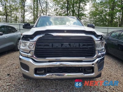 Piąte zdjęcie samochodu w środku: 2019 RAM 2500 BIG HORN VIN:3C6UR5DL5KG632037 - miniatura