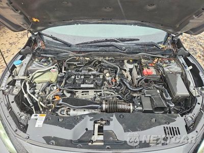 Zdjęcie 11 z 12 samochodu: 2017 HONDA CIVIC SPORT TOURING VIN:SHHFK7H98HU219610 - miniatura