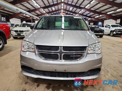 Piąte zdjęcie samochodu w środku: 2019 DODGE GRAND CARAVAN SE VIN:2C4RDGBG4KR586547 - miniatura