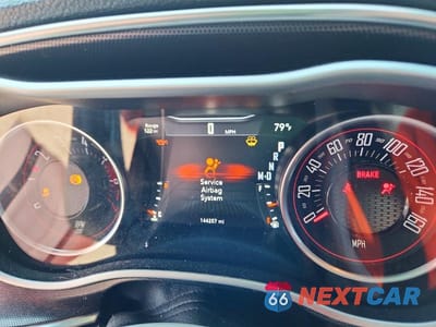 Zdjęcie 9 z 12 samochodu: 2018 DODGE CHALLENGER SXT VIN:2C3CDZAG9JH232843 - miniatura
