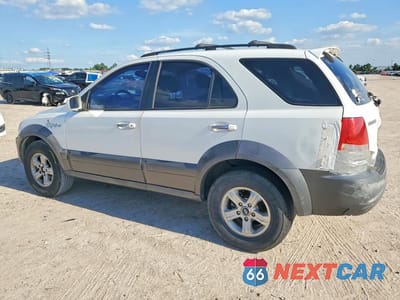Drugie zdjęcie samochodu z przodu: 2005 KIA SORENTO LX VIN:KNDJD733X55367571 - miniatura