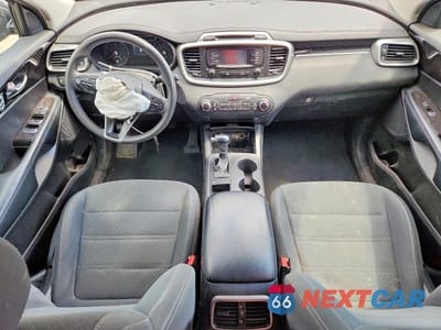 Zdjęcie 8 z 13 samochodu: 2018 KIA SORENTO LX V6 VIN:5XYPG4A56JG376130 - miniatura