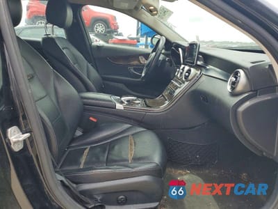 Zdjęcie 7 z 12 samochodu: 2015 MERCEDES-BENZ C 300 VIN:55SWF4JB6FU079943 - miniatura