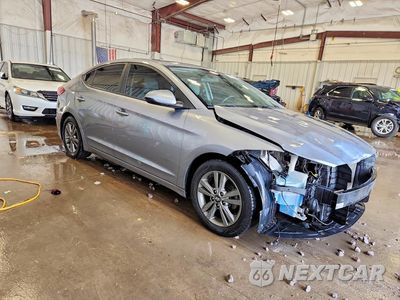 Czwarte zdjęcie samochodu z boku: 2017 HYUNDAI ELANTRA SE VIN:5NPD84LF5HH065569 - miniatura