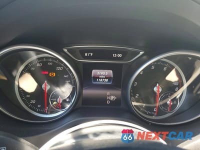 Zdjęcie 9 z 12 samochodu: 2018 MERCEDES-BENZ CLA 250 4MATIC VIN:WDDSJ4GB1JN543209 - miniatura
