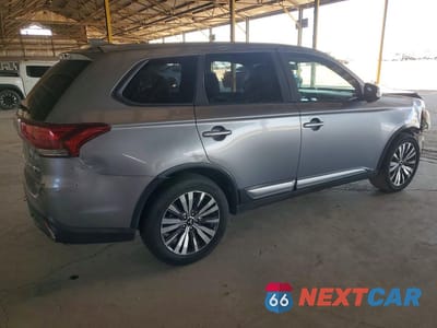 Trzecie zdjęcie samochodu z tyłu: 2019 MITSUBISHI OUTLANDER SE VIN:JA4AD3A36KZ042605 - miniatura