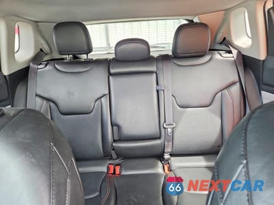 Zdjęcie 10 z 13 samochodu: 2022 JEEP COMPASS LATITUDE LUX VIN:3C4NJDFB6NT172465 - miniatura