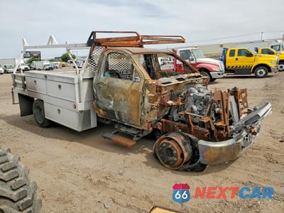 Czwarte zdjęcie samochodu z boku: 2022 CHEVROLET SILVERADO VIN:1HTKHPVK3NH152712 - miniatura