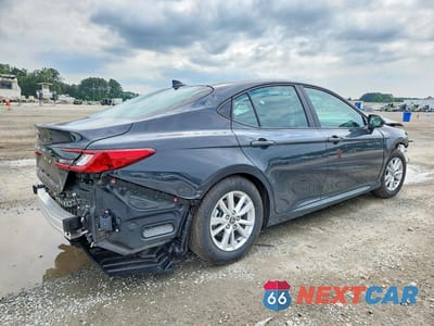 Trzecie zdjęcie samochodu z tyłu: 2026 TOYOTA CAMRY LE VIN:4T1DAACKXTU703986 - miniatura