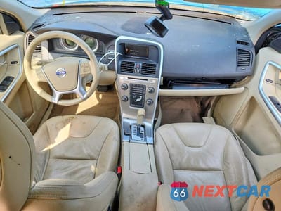 Zdjęcie 8 z 14 samochodu: 2011 VOLVO XC60 3.2 VIN:YV4940DL1B2187740 - miniatura