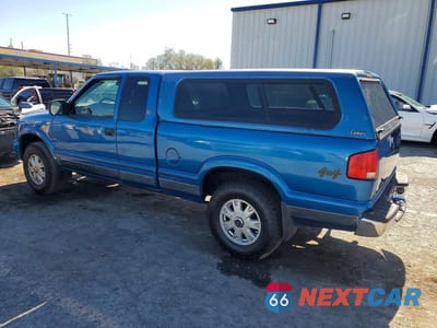 Drugie zdjęcie samochodu z przodu: 2002 GMC SONOMA VIN:1GTDT19W928173963 - miniatura