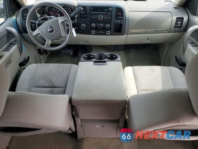 Zdjęcie 8 z 12 samochodu: 2010 GMC SIERRA K1500 SLE VIN:3GTRKVE33AG160159 - miniatura