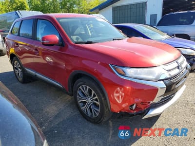 Czwarte zdjęcie samochodu z boku: 2018 MITSUBISHI OUTLANDER VIN:JA4AZ3A38JZ015731 - miniatura