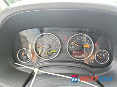 Zdjęcie 9 z 13 samochodu: 2014 JEEP COMPASS LATITUDE VIN:1C4NJDEB2ED623589 - miniatura