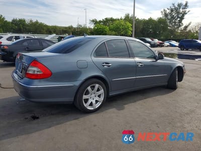 Trzecie zdjęcie samochodu z tyłu: 2008 MERCEDES-BENZ E 350 VIN:WDBUF56X28B358541 - miniatura