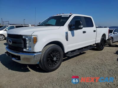 2018 FORD F250 SUPER DUTY 1FT7W2A68JEB04185 - główne zdjęcie licytacji z USA - miniatura