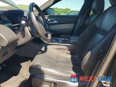 Zdjęcie 7 z 13 samochodu: 2018 LAND ROVER RANGE ROVER VELAR R-DYNAMIC SE VIN:SALYL2RV5JA738529 - miniatura