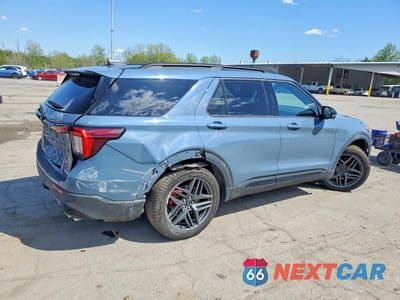 Trzecie zdjęcie samochodu z tyłu: 2025 FORD EXPLORER ST VIN:1FMWK8GC9SGC52645 - miniatura