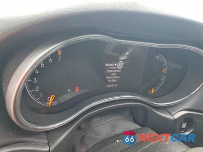 Zdjęcie 9 z 14 samochodu: 2020 JEEP GRAND CHEROKEE LAREDO VIN:1C4RJFAGXLC150719 - miniatura