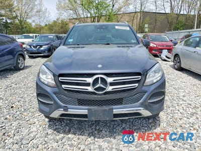 Piąte zdjęcie samochodu w środku: 2016 MERCEDES-BENZ GLE 350 4MATIC VIN:4JGDA5HB1GA732316 - miniatura