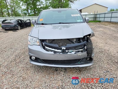Piąte zdjęcie samochodu w środku: 2019 DODGE GRAND CARAVAN SXT VIN:2C4RDGCG9KR773250 - miniatura