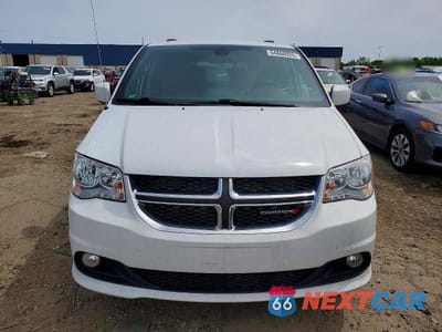 Piąte zdjęcie samochodu w środku: 2019 DODGE GRAND CARAVAN SXT VIN:2C4RDGCG8KR512515 - miniatura