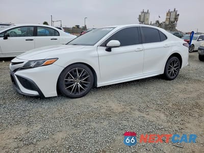 2021 TOYOTA CAMRY SE 4T1G11AK2MU567855 - główne zdjęcie licytacji z USA - miniatura