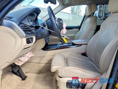 Zdjęcie 7 z 13 samochodu: 2014 BMW X5 XDRIVE35I VIN:5UXKR0C5XE0H19643 - miniatura