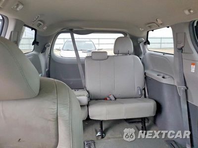 Zdjęcie 10 z 13 samochodu: 2015 TOYOTA SIENNA XLE 8-PASSENGER VIN:5TDYK3DC8FS686264 - miniatura