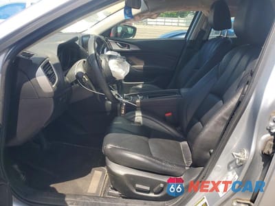 Zdjęcie 7 z 12 samochodu: 2017 MAZDA 3 TOURING VIN:3MZBN1V71HM111541 - miniatura