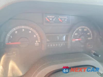 Zdjęcie 8 z 10 samochodu: 2013 FORD ECONOLINE E350 SUPER DUTY CUTAWAY VAN VIN:1FDEE3FL7DDA93152 - miniatura