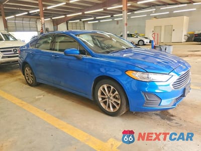 Czwarte zdjęcie samochodu z boku: 2020 FORD FUSION SE VIN:3FA6P0HD5LR225568 - miniatura