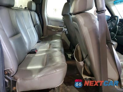 Zdjęcie 10 z 12 samochodu: 2008 CHEVROLET SILVERADO C2500 HEAVY DUTY VIN:1GCHC29K38E152136 - miniatura