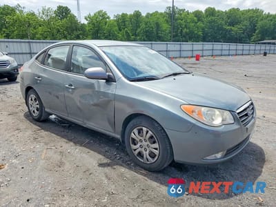 Czwarte zdjęcie samochodu z boku: 2009 HYUNDAI ELANTRA GLS VIN:KMHDU46D29U824106 - miniatura